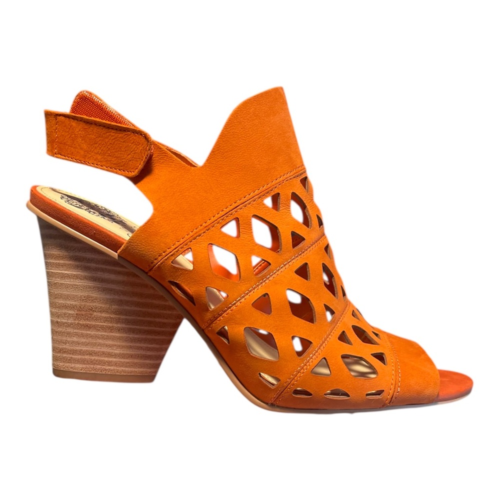 Vince Camuto Deverly Burnt Orange laser cut Sandal Booties block heel Size 10